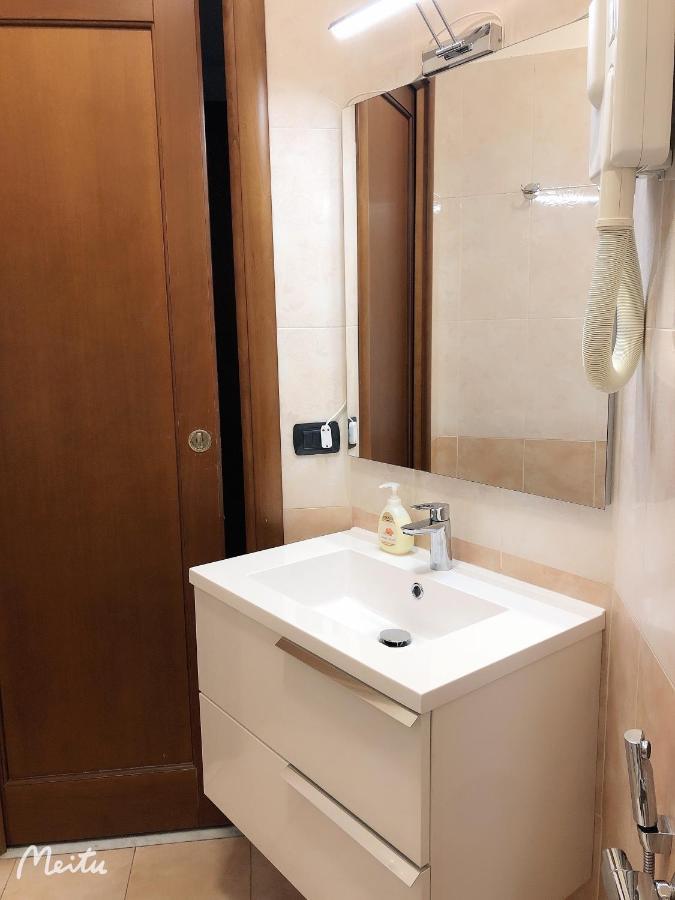Romafullhouse Guesthouse 外观 照片