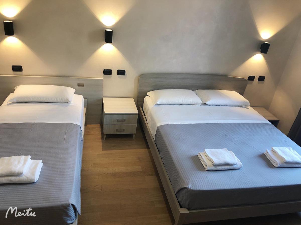 Romafullhouse Guesthouse 外观 照片